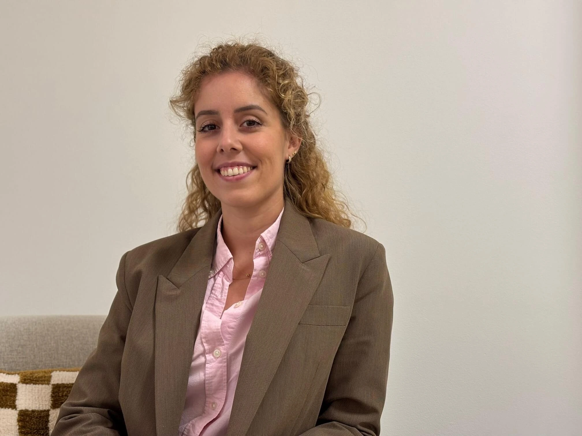 Psicólogas Cualificadas en Móstoles | Psicología Luar para tu Bienestar Emocional Anabel Ruiz Psicología Luar, psicología en Móstoles, psicólogas Móstoles, psicólogas en Móstoles, psicólogas sur de Madrid, refuerzo positivo, psicólogo infantil, tolerancia a la frustración, histriónica, terapia EMDR, relajación, ansiedad.